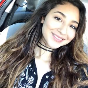 Meet your Posher, Victoria